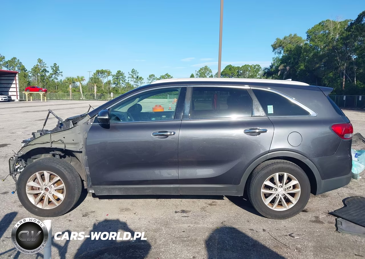 2018 Kia Sorento 2.4L Lx VIN:5XYPG4A39JG389775 - 14