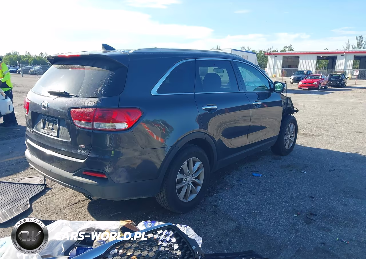 2018 Kia Sorento 2.4L Lx VIN:5XYPG4A39JG389775 - 4