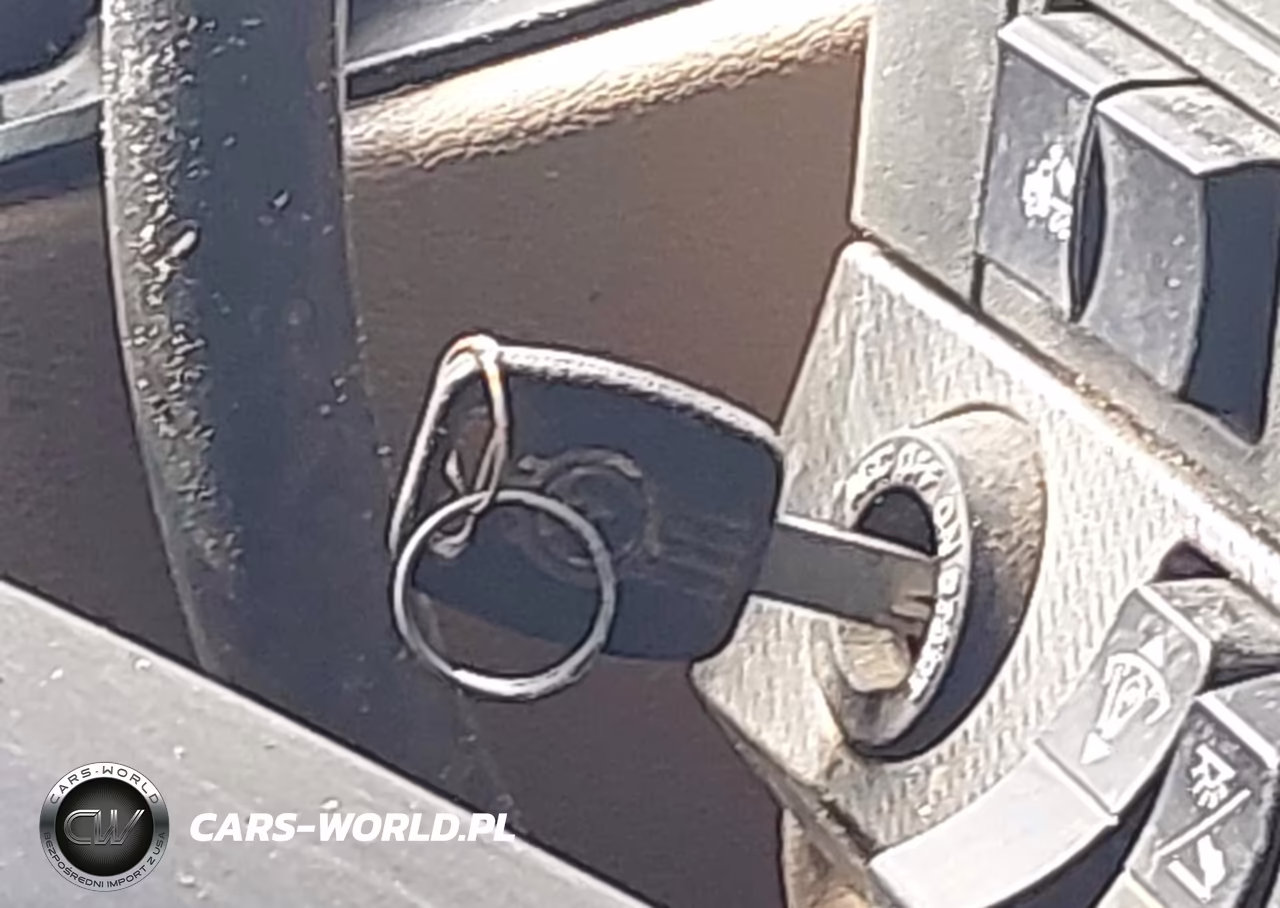 2017 Kenworth T880 VIN:1XKZDP9X6HJ169874 - 10
