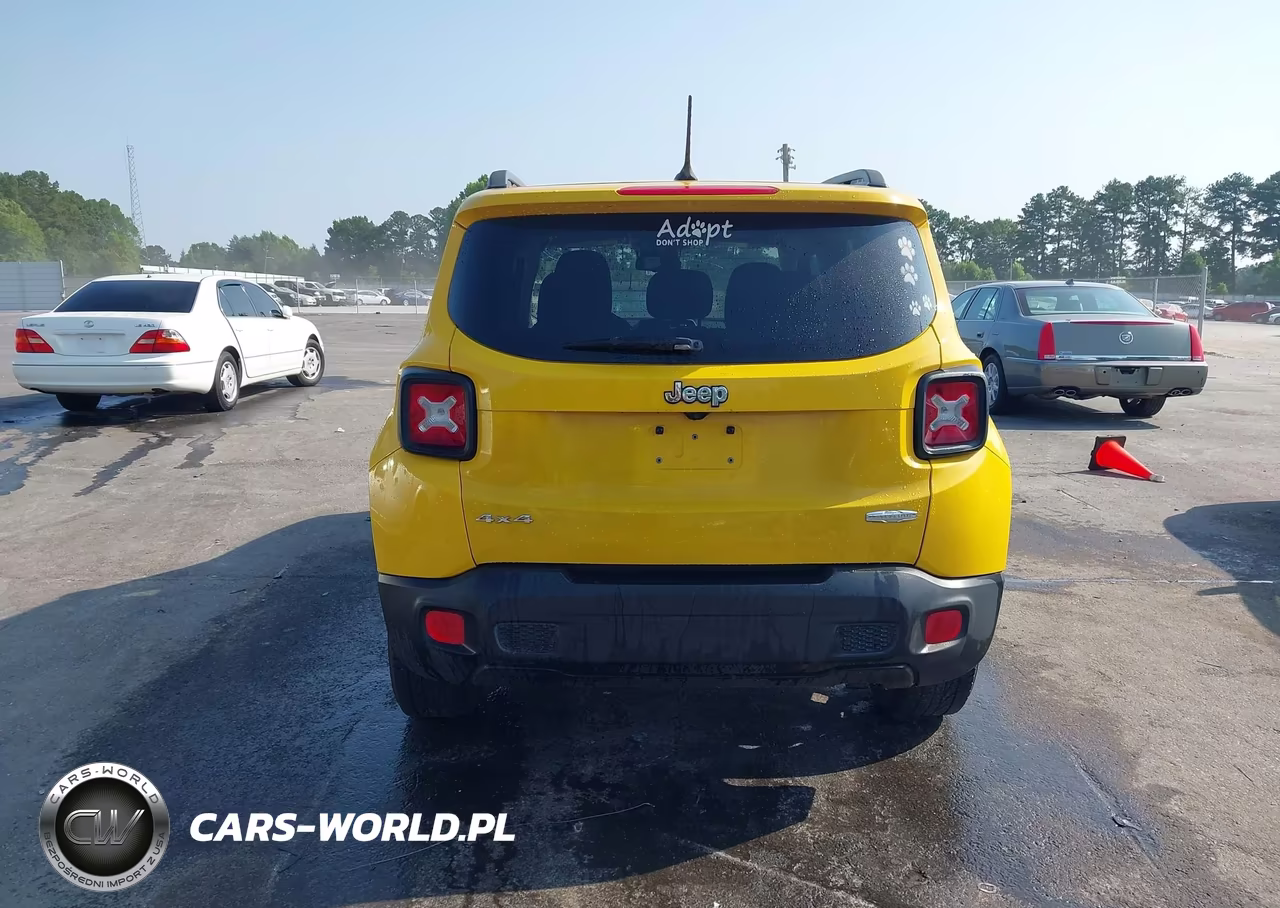 2017 Jeep Renegade Latitude 4X4 VIN:ZACCJBBB1HPG10385 - 16