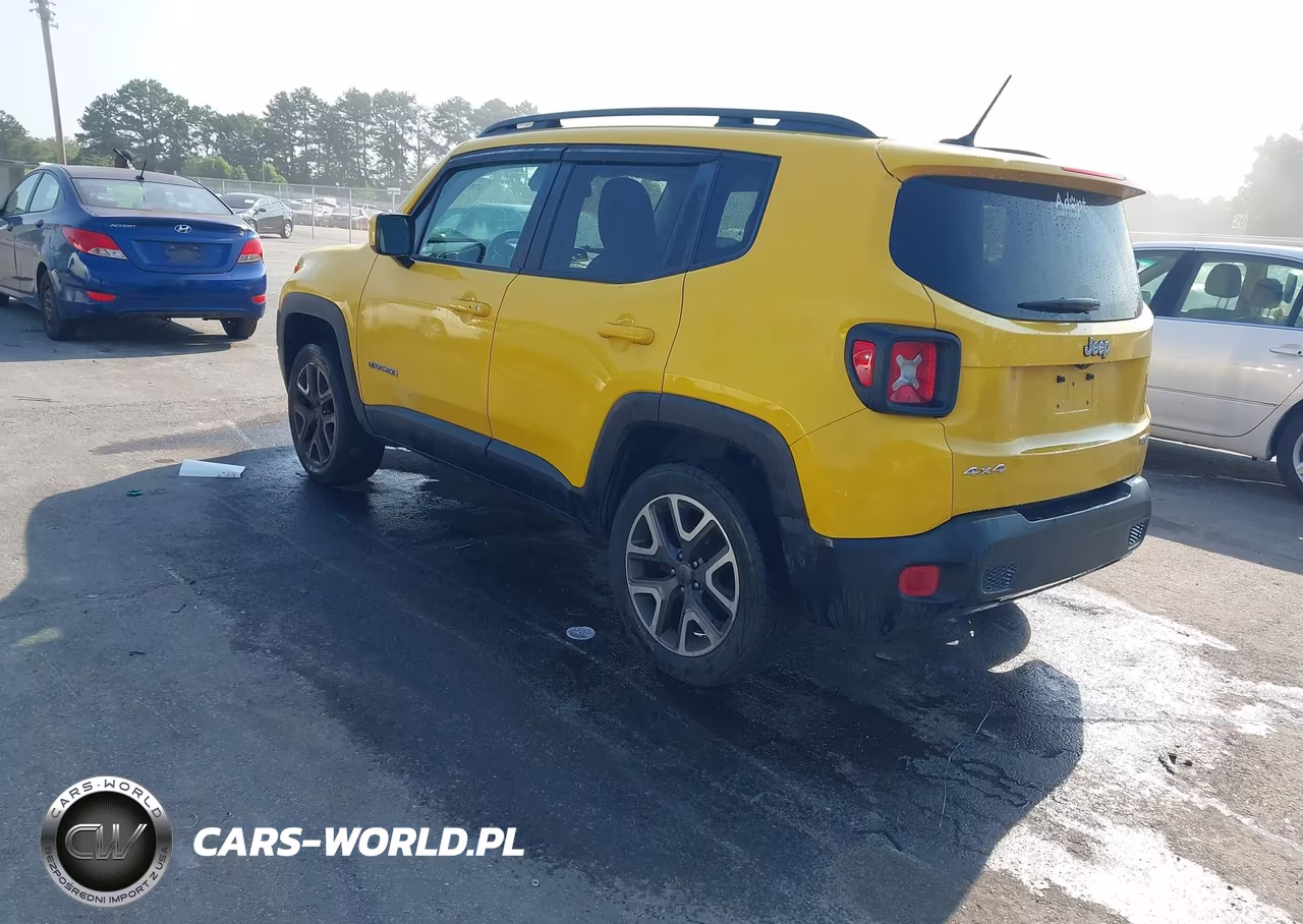 2017 Jeep Renegade Latitude 4X4 VIN:ZACCJBBB1HPG10385 - 3