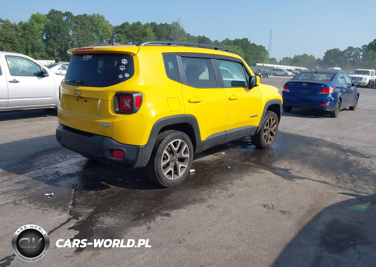 2017 Jeep Renegade Latitude 4X4 VIN:ZACCJBBB1HPG10385 - 4