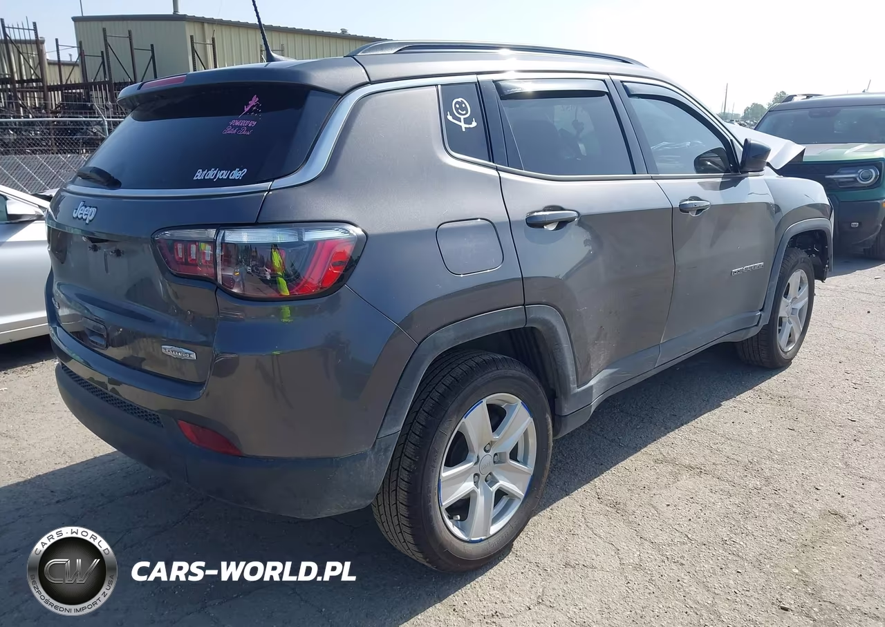 2022 Jeep Compass Latitude 4X4 VIN:3C4NJDBB2NT152882 - 4