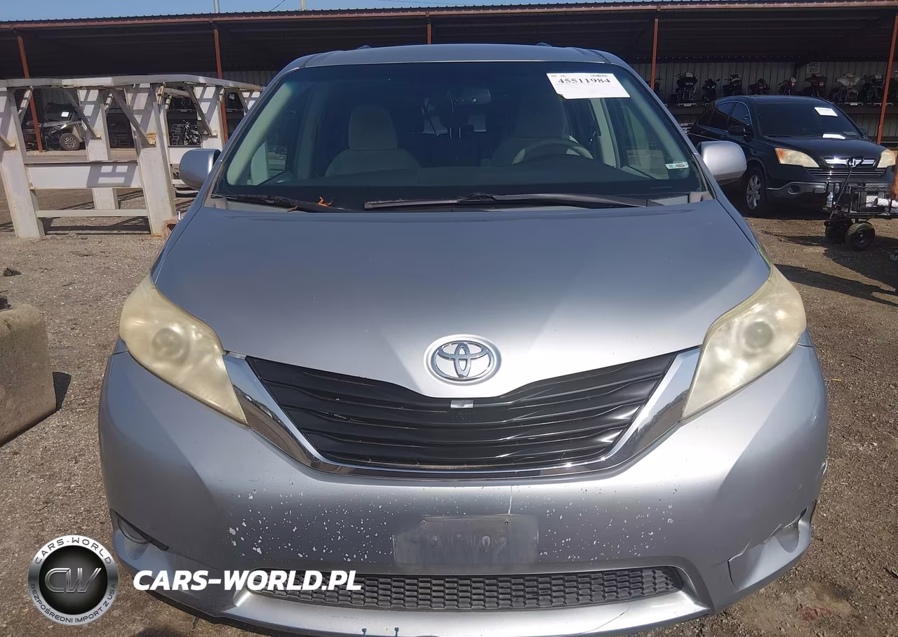 2011 Toyota Sienna Le V6 VIN:5TDKK3DC3BS124031 - 12