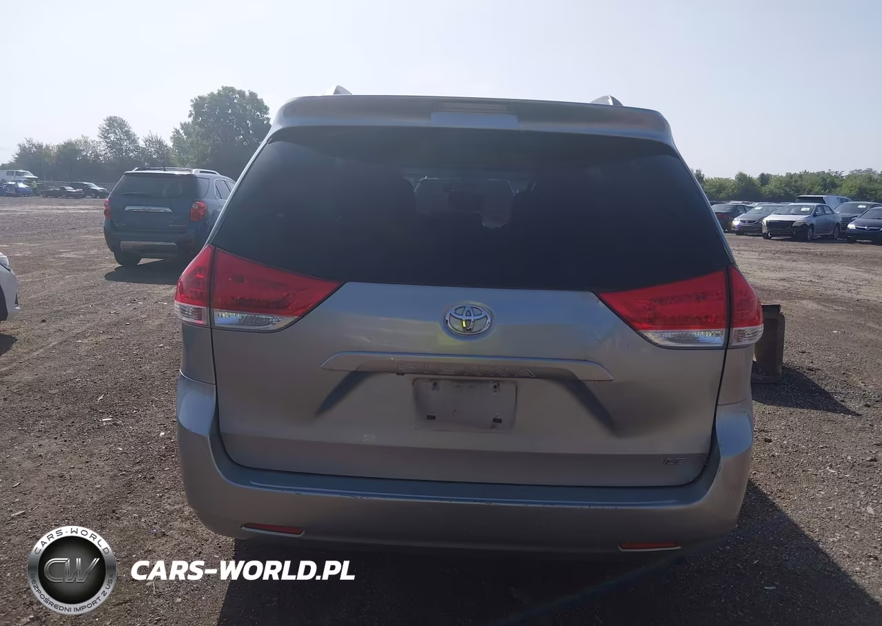 2011 Toyota Sienna Le V6 VIN:5TDKK3DC3BS124031 - 16