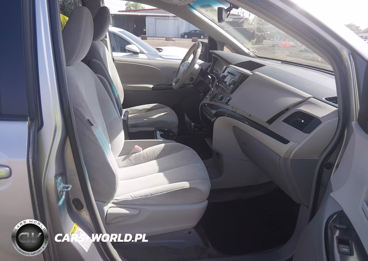 2011 Toyota Sienna Le V6 VIN:5TDKK3DC3BS124031 - 5