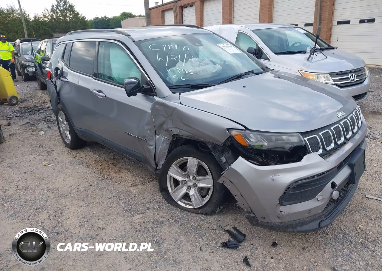 2022 Jeep Compass Latitude 4X4 – zdjęcie 1 z 16