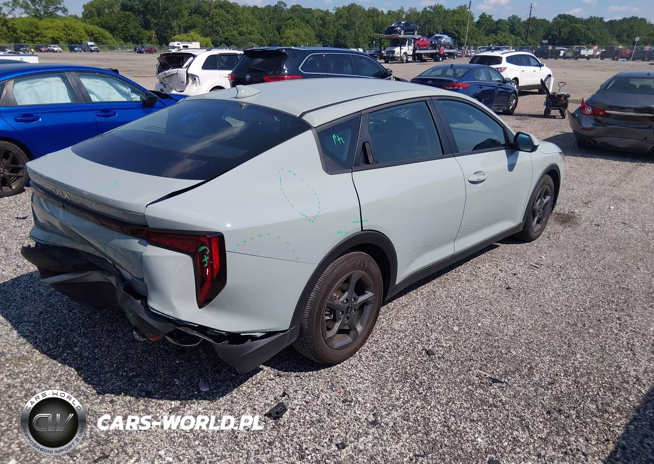 2026 Kia K4 Lxs VIN:3KPFT4DE6TE266326 - 4