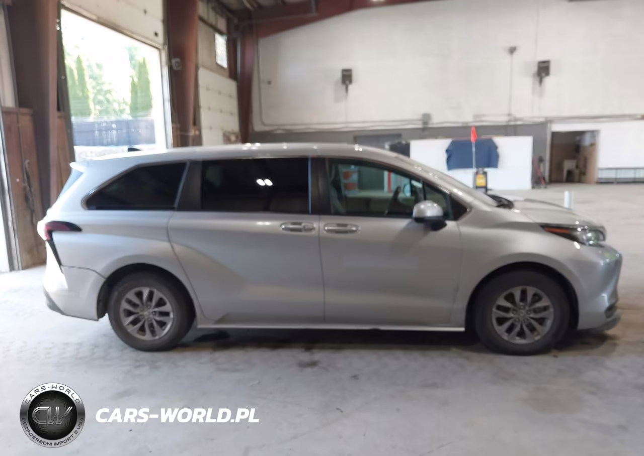 2022 Toyota Sienna Le VIN:5TDKSKFC8NS065960 - 13