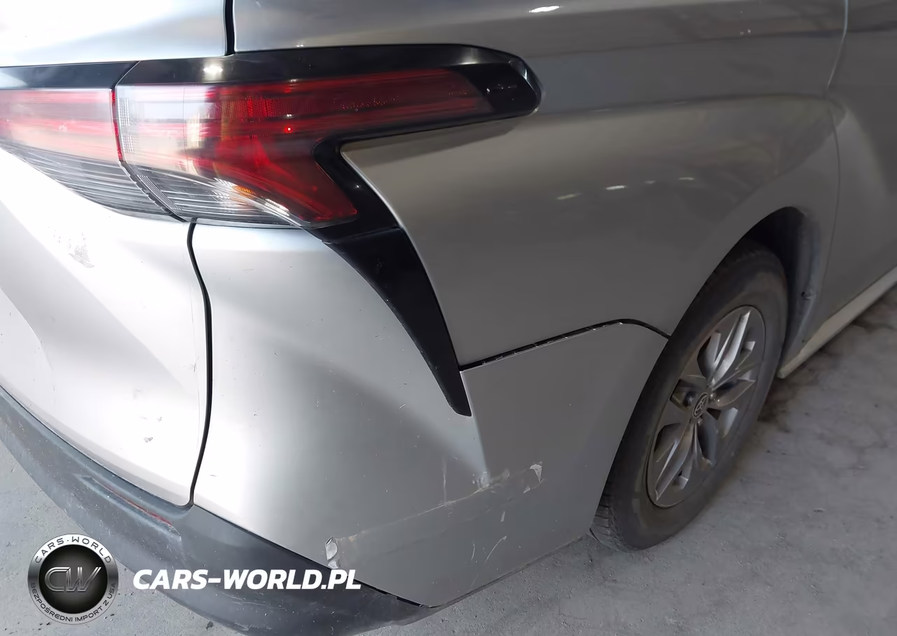 2022 Toyota Sienna Le VIN:5TDKSKFC8NS065960 - 17