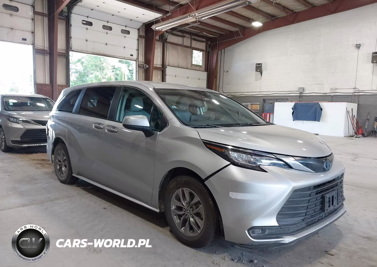 2023 Toyota Sienna Le – zdjęcie 1 z 22