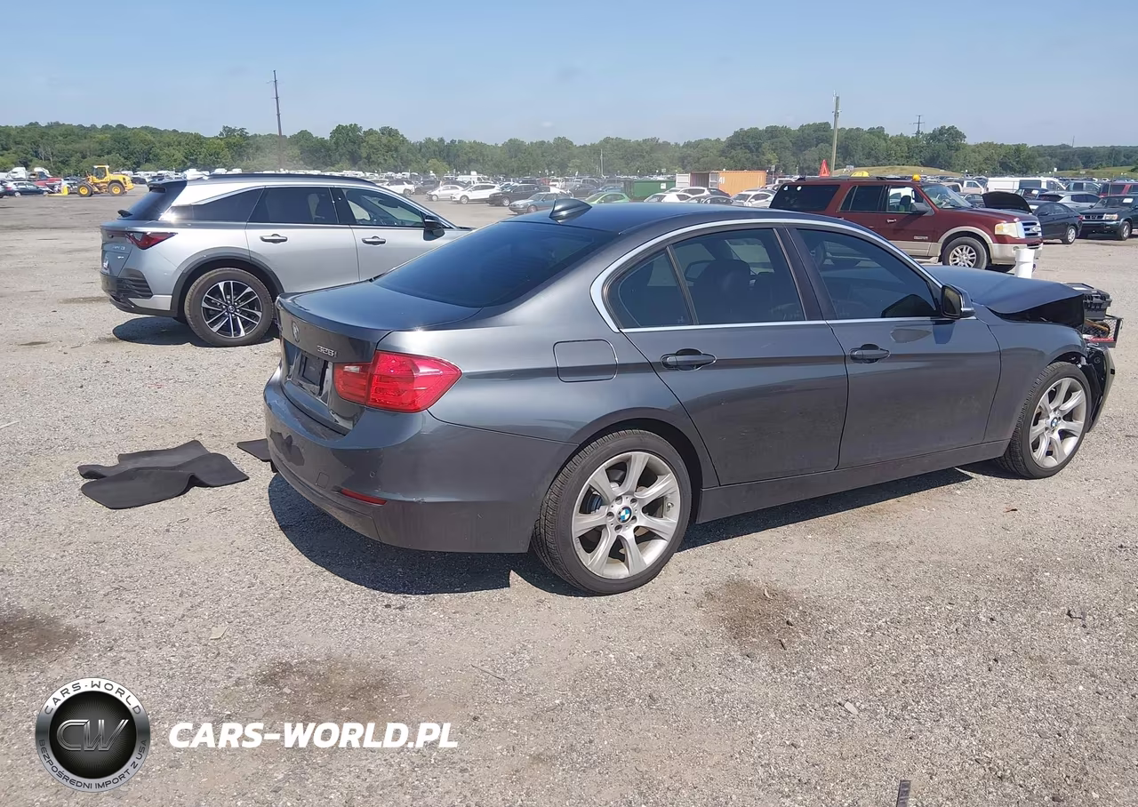 2015 BMW 328I xDrive VIN:WBA3B5C57FF959555 - 4
