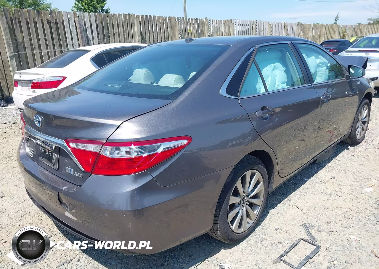 2016 Toyota Camry Hybrid Xle VIN:4T1BD1FK5GU194602 - 4
