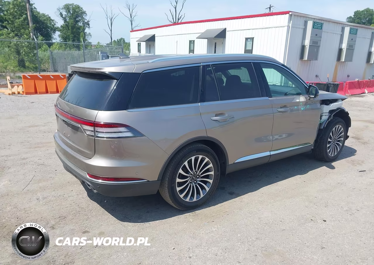 2020 Lincoln Aviator Reserve VIN:5LM5J7XC3LGL32207 - 4