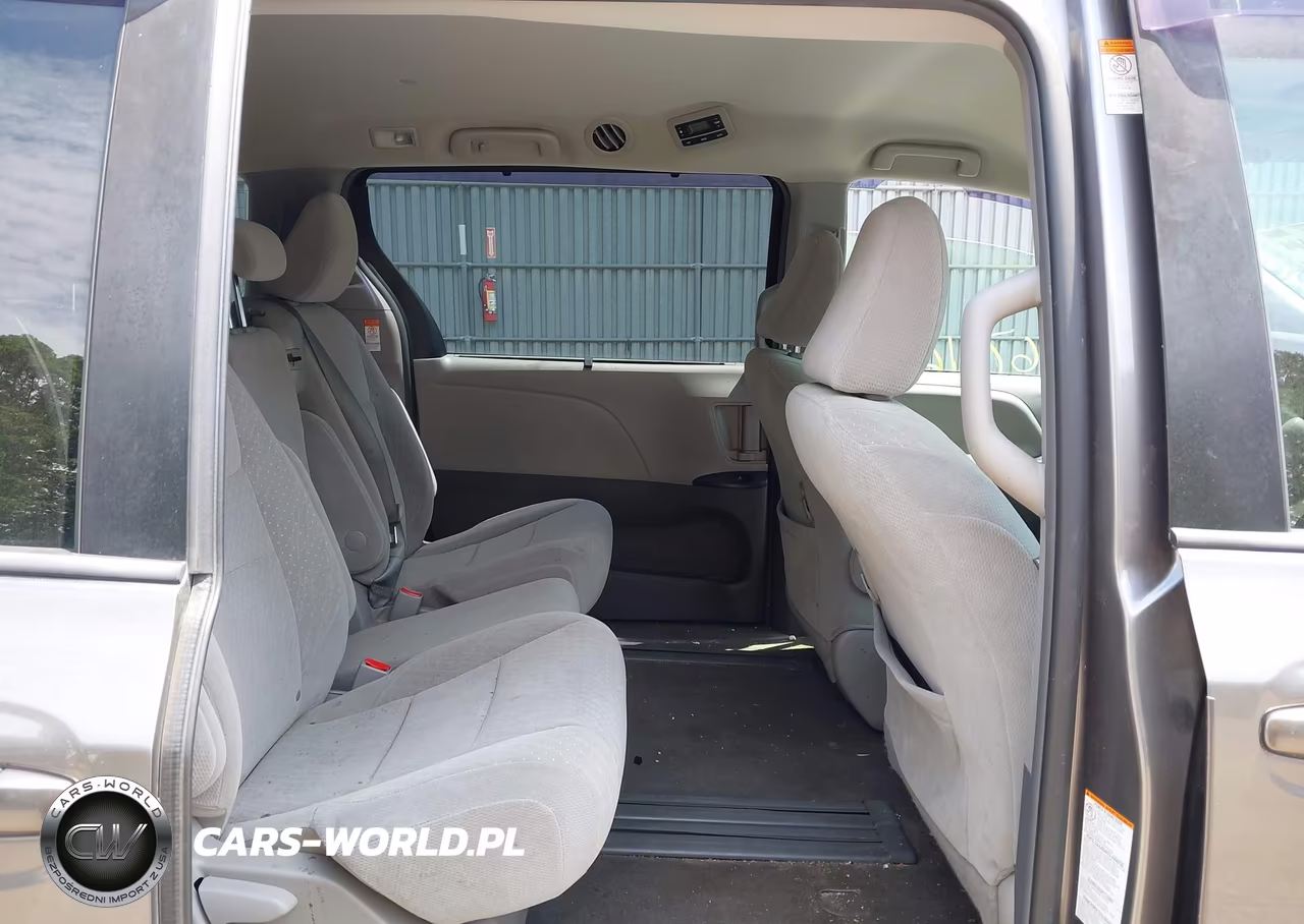 2019 Toyota Sienna Le 8 Passenger VIN:5TDKZ3DC9KS968571 - 8