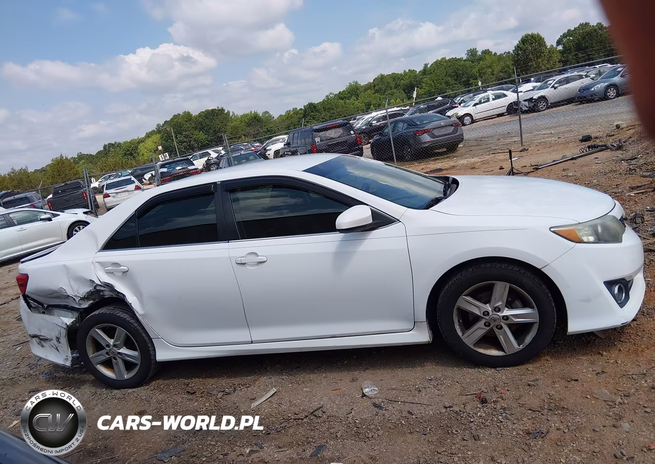 2014 Toyota Camry Se VIN:4T1BF1FK2EU728601 - 13