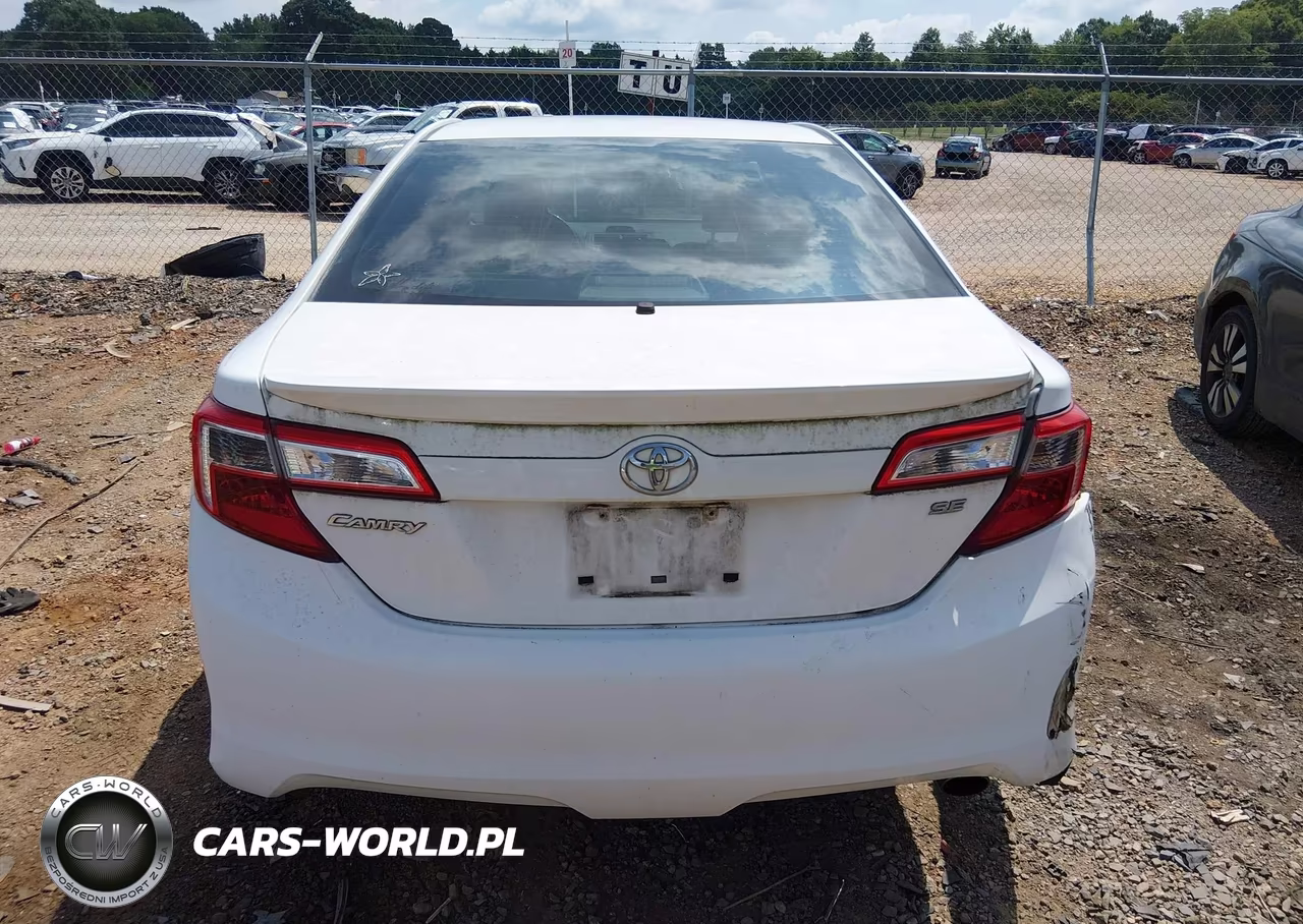 2014 Toyota Camry Se VIN:4T1BF1FK2EU728601 - 16