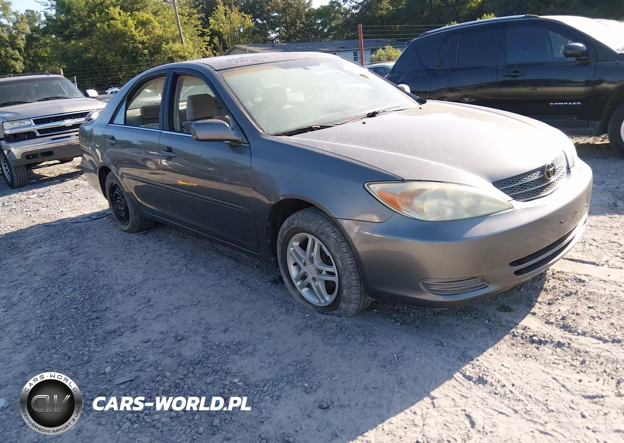 2004 Toyota Camry Le – zdjęcie 1 z 11