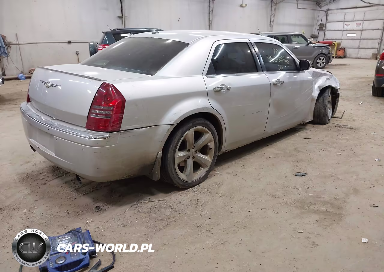 2006 Chrysler 300C VIN:2C3LA63H96H279228 - 4