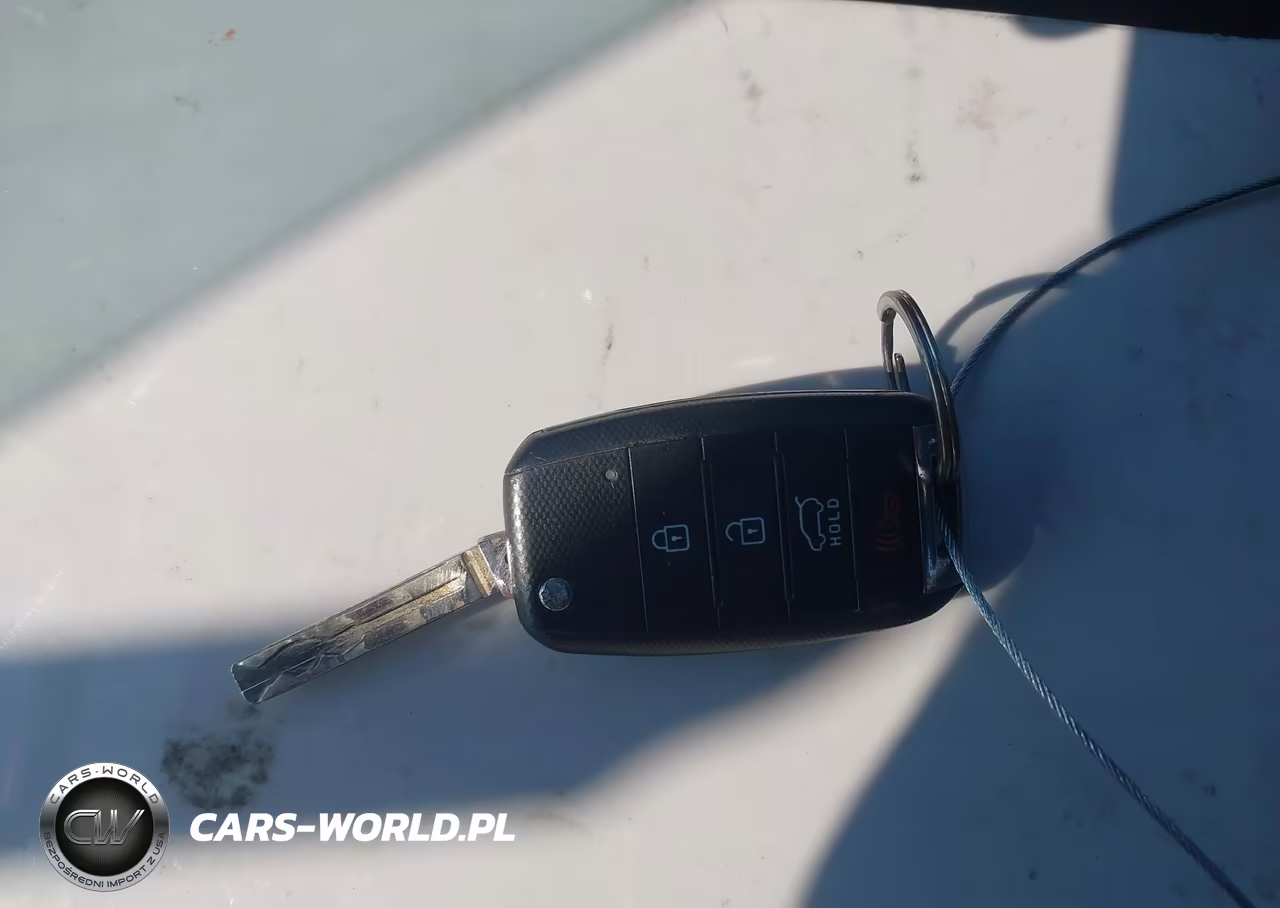 2015 Kia Soul + VIN:KNDJP3A58F7779286 - 11