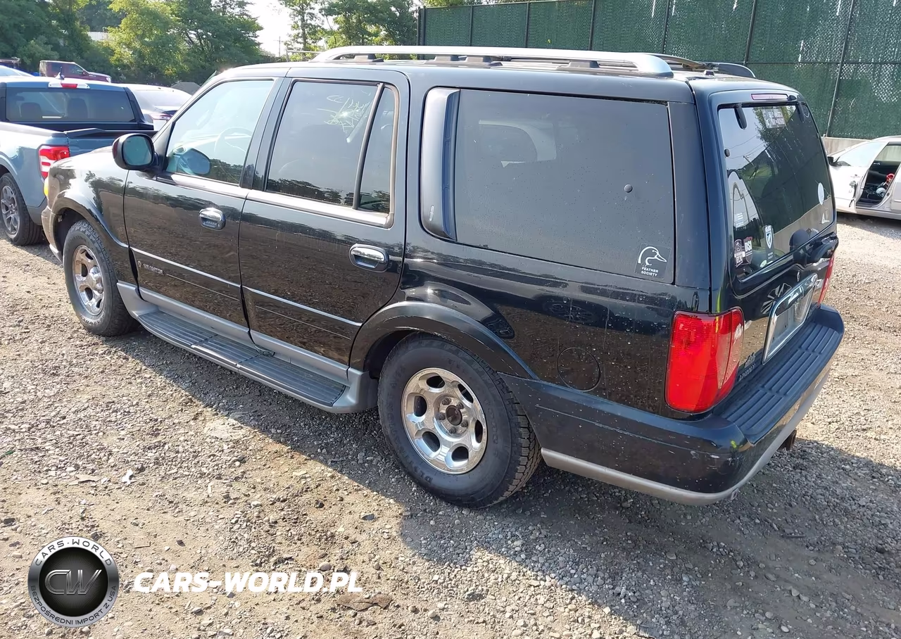 2002 Lincoln Navigator VIN:5LMFU28R82LJ18109 - 3