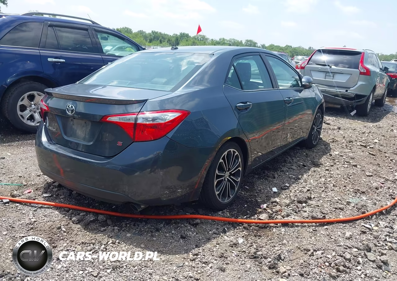2015 Toyota Corolla S Premium VIN:2T1BURHE2FC358393 - 4