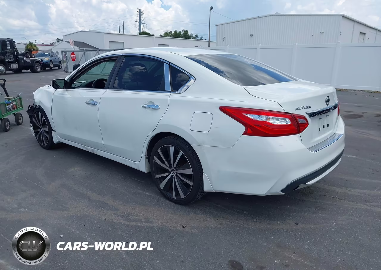 2017 Nissan Altima 2.5 S VIN:1N4AL3AP1HC149901 - 3