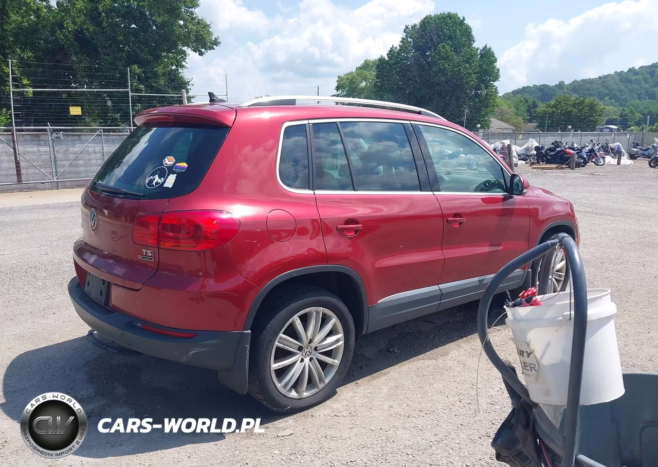 2016 Volkswagen Tiguan Se VIN:WVGBV7AX4GW047808 - 4