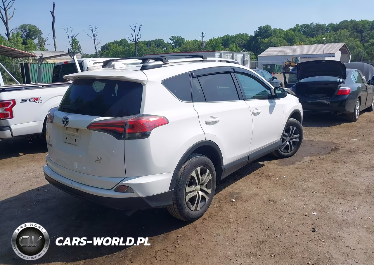 2017 Toyota Rav4 Le VIN:2T3BFREV2HW549691 - 4