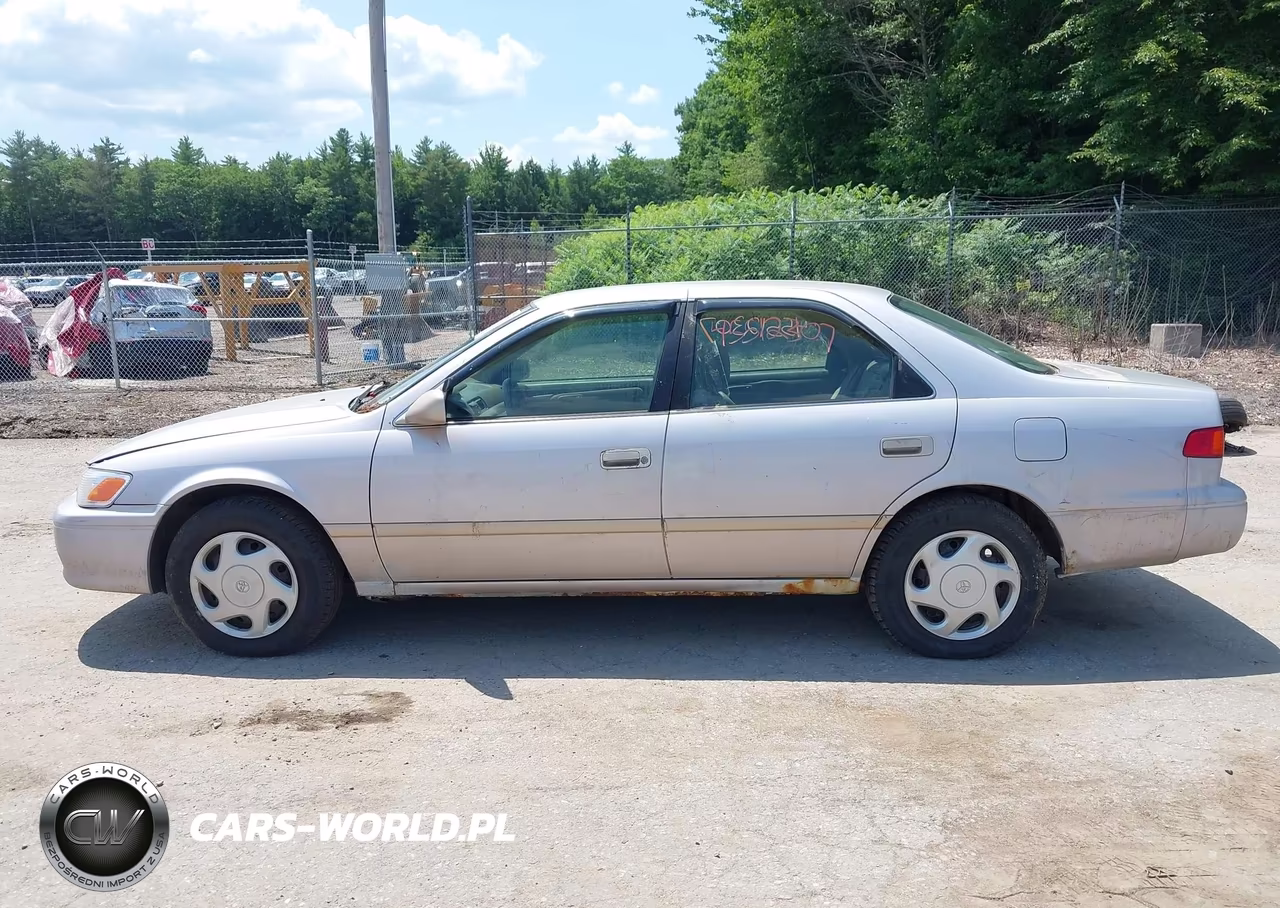 2000 Toyota Camry Le VIN:4T1BG22K2YU641455 - 12