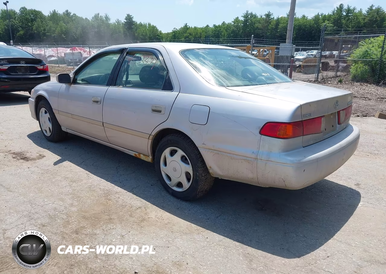 2000 Toyota Camry Le VIN:4T1BG22K2YU641455 - 3