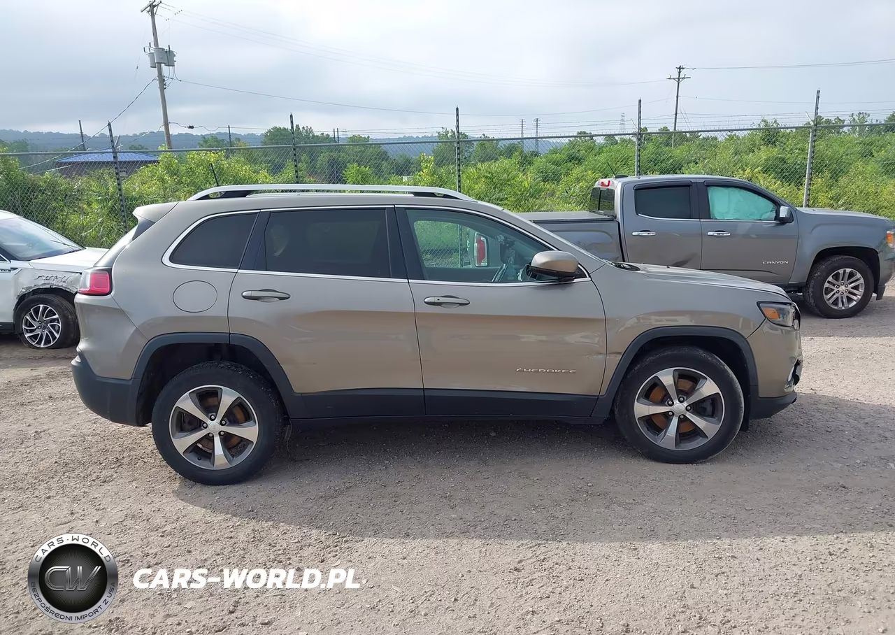 2019 Jeep Cherokee Limited 4X4 VIN:1C4PJMDN6KD142387 - 13
