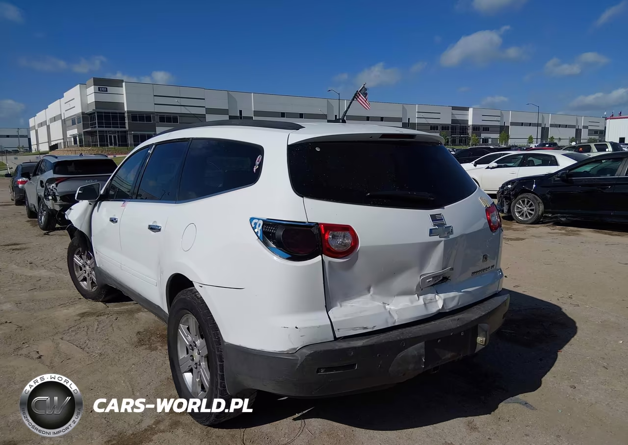 2010 Chevrolet Traverse Lt VIN:1GNLRFED9AS140806 - 3