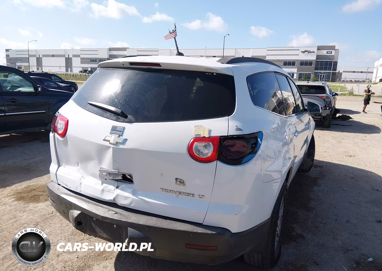 2010 Chevrolet Traverse Lt VIN:1GNLRFED9AS140806 - 4