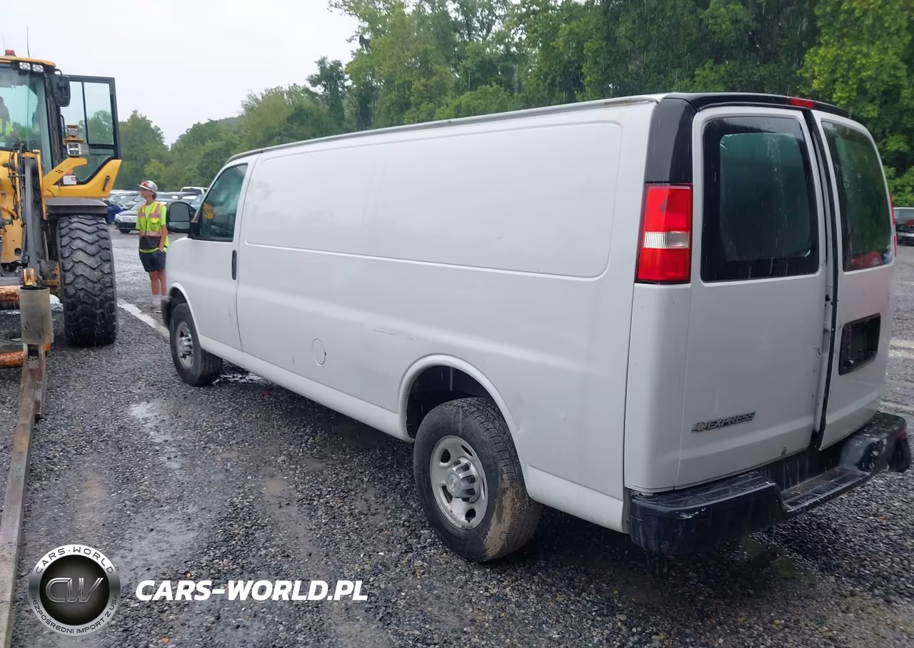2019 Chevrolet Express 2500 Work Van VIN:1GCWGBFP3K1168492 - 3