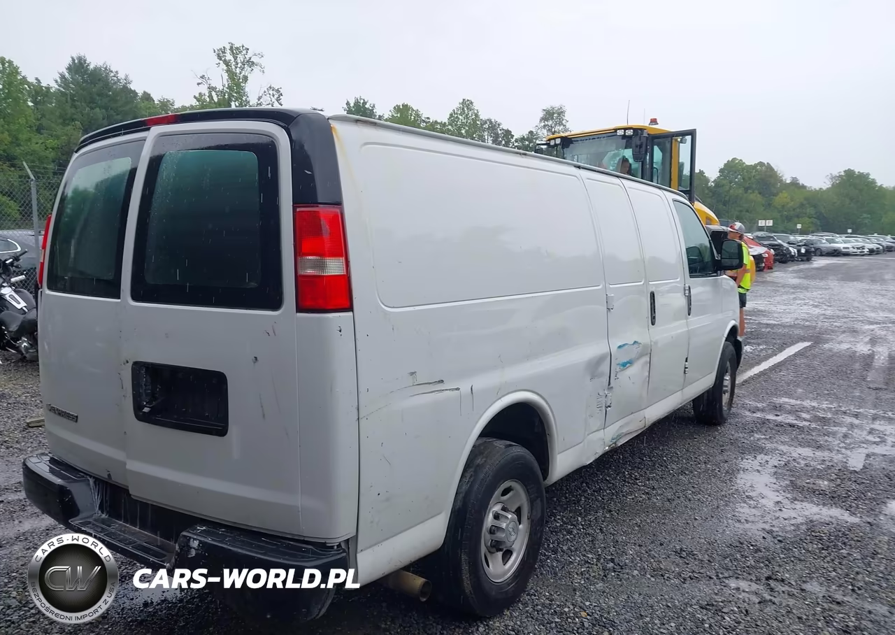 2019 Chevrolet Express 2500 Work Van VIN:1GCWGBFP3K1168492 - 4