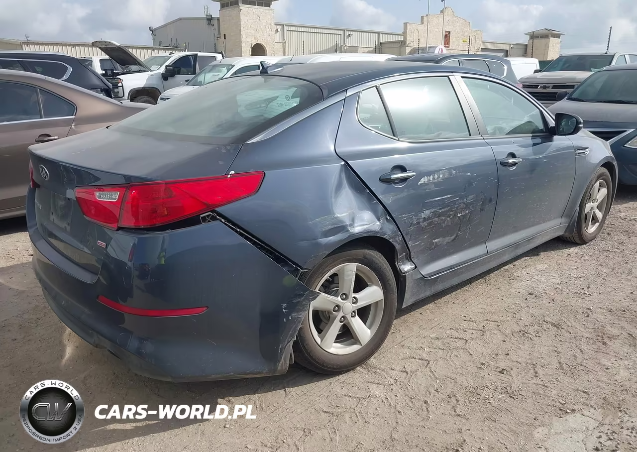 2015 Kia Optima Lx VIN:KNAGM4A70F5536851 - 4