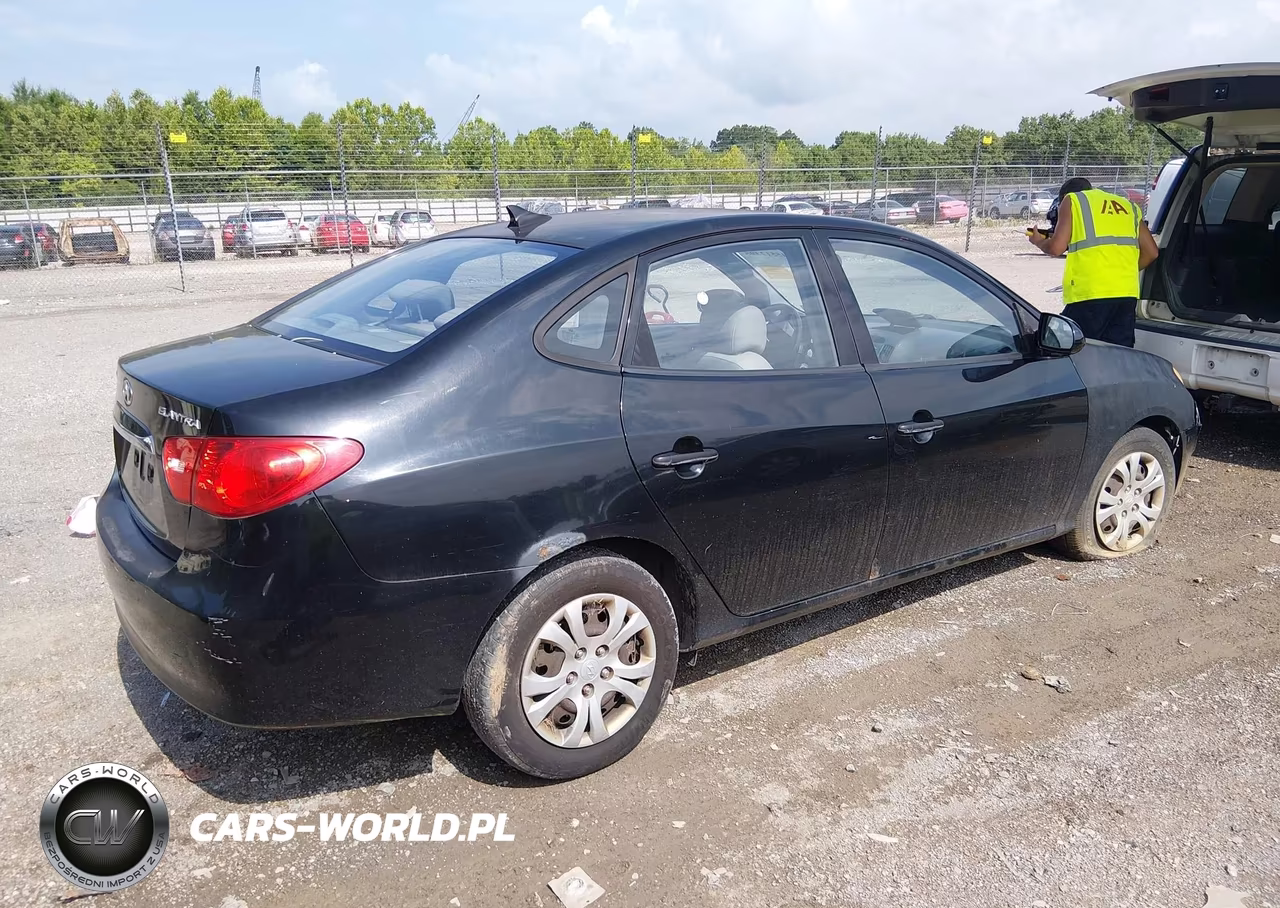 2010 Hyundai Elantra Gls VIN:KMHDU4AD3AU855361 - 4