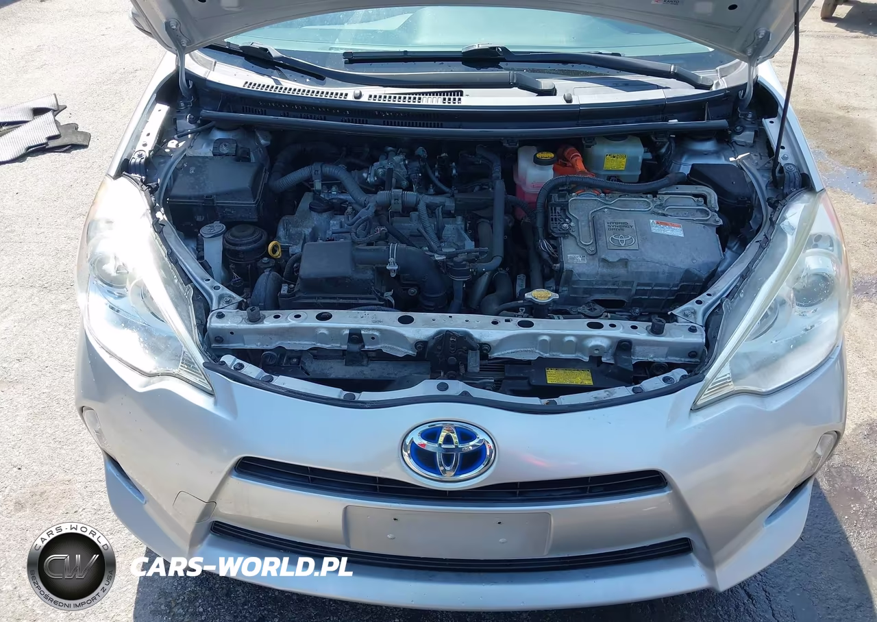 2012 Toyota Prius C Four VIN:JTDKDTB37C1510964 - 10