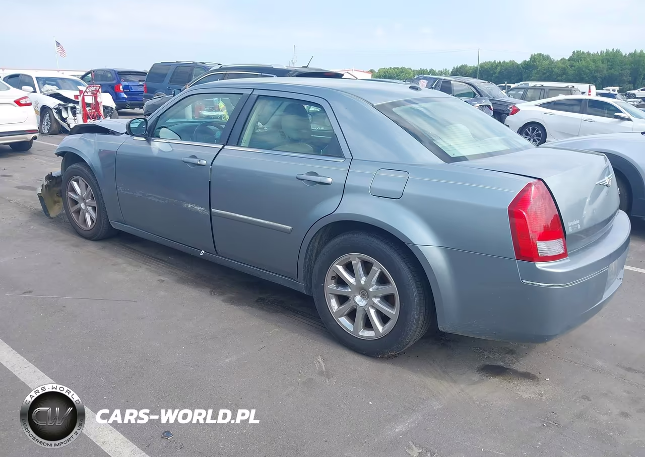 2007 Chrysler 300 Touring VIN:2C3KA53G07H899562 - 3