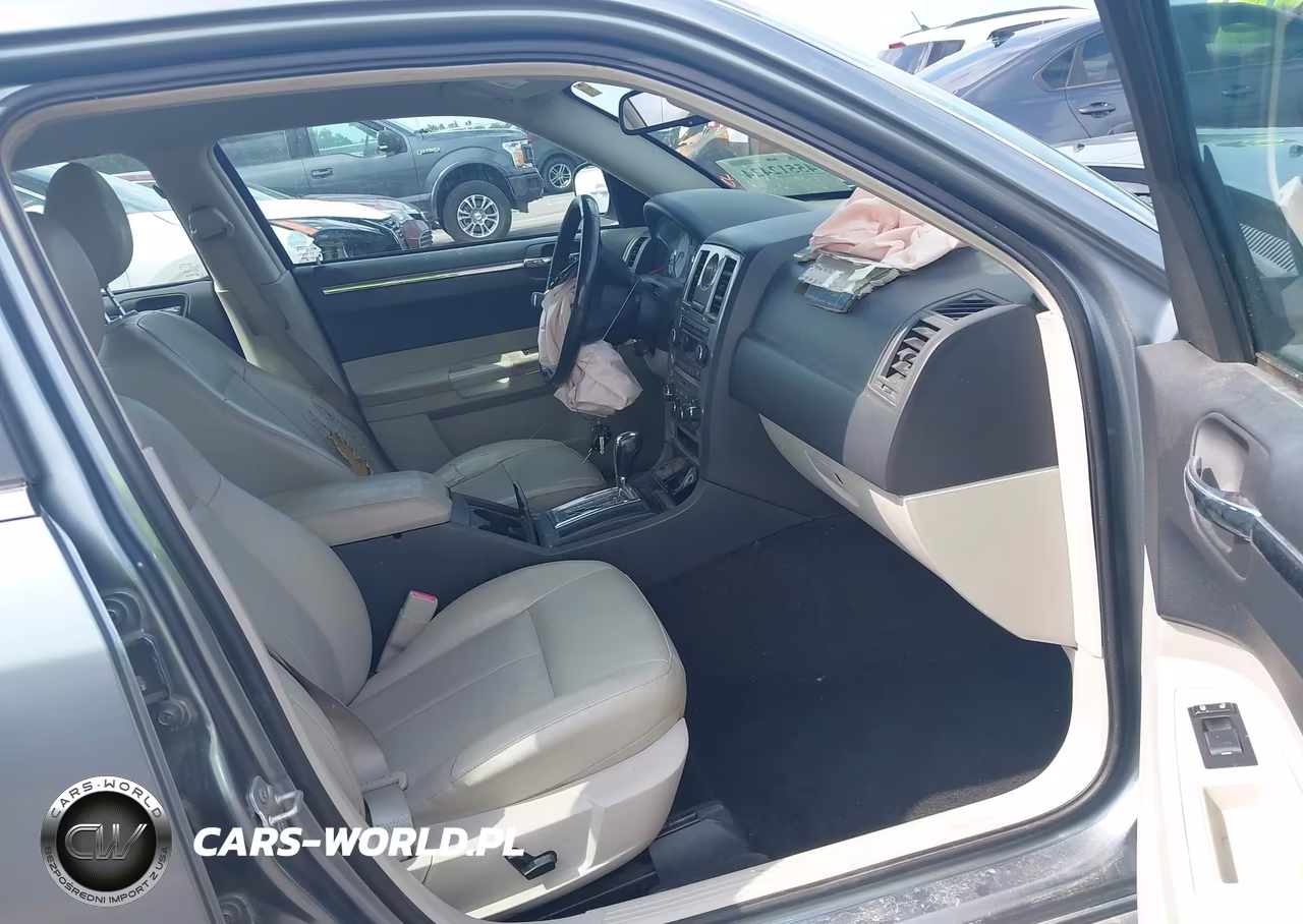 2007 Chrysler 300 Touring VIN:2C3KA53G07H899562 - 5