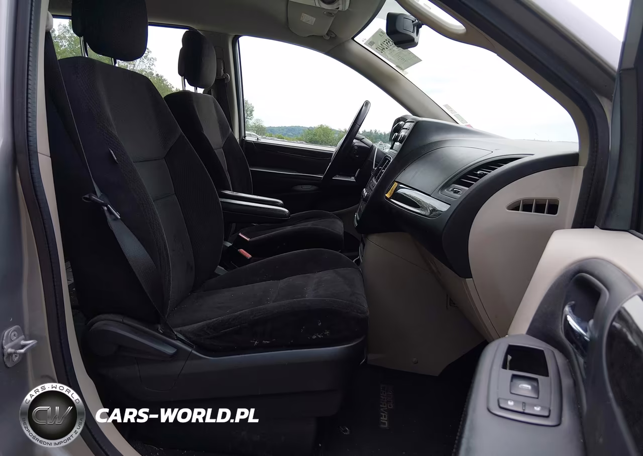 2014 Dodge Grand Caravan American Value Pkg VIN:2C4RDGBGXER302729 - 5