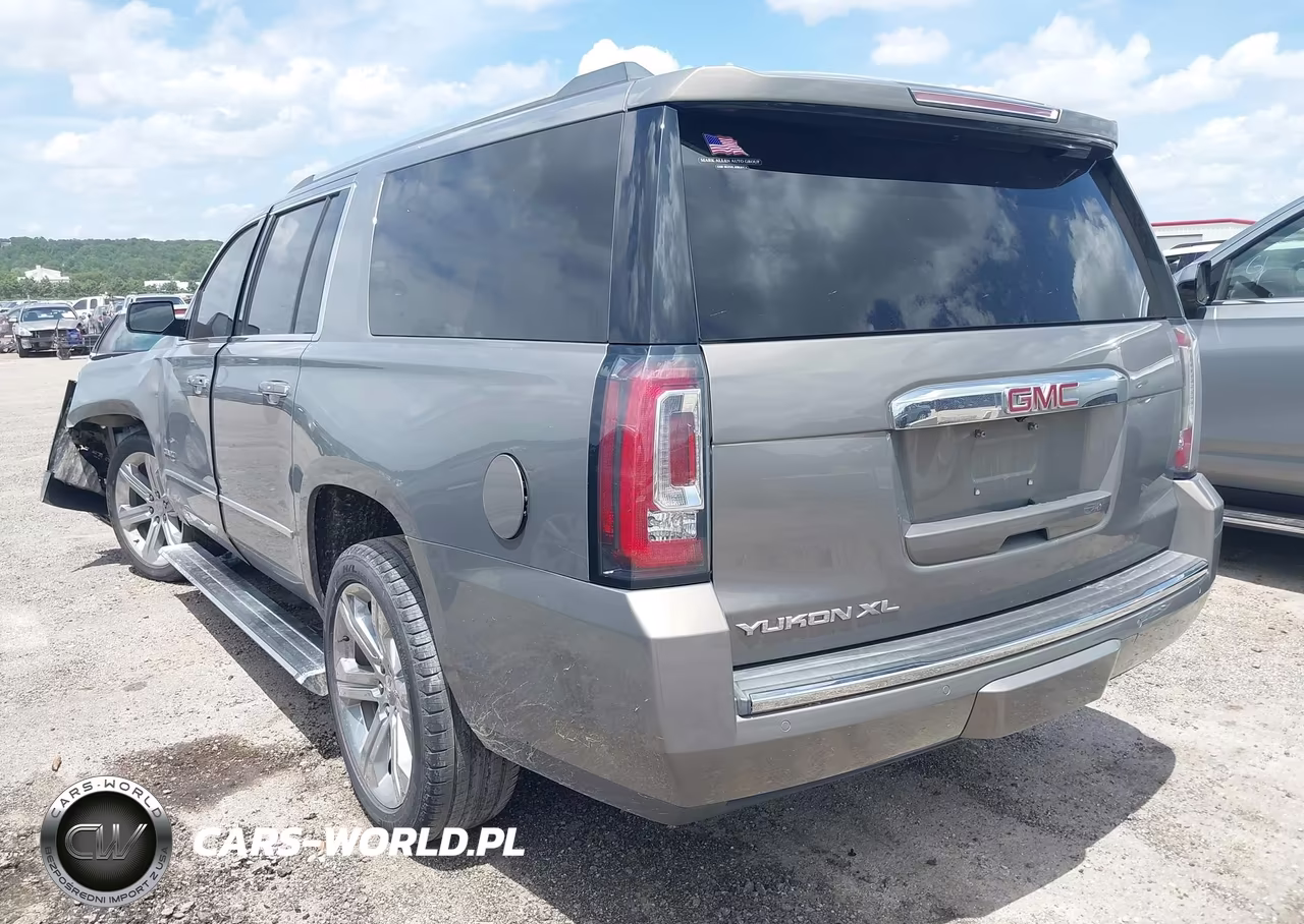 2019 GMC Yukon Xl Denali VIN:1GKS2HKJ8KR371353 - 3
