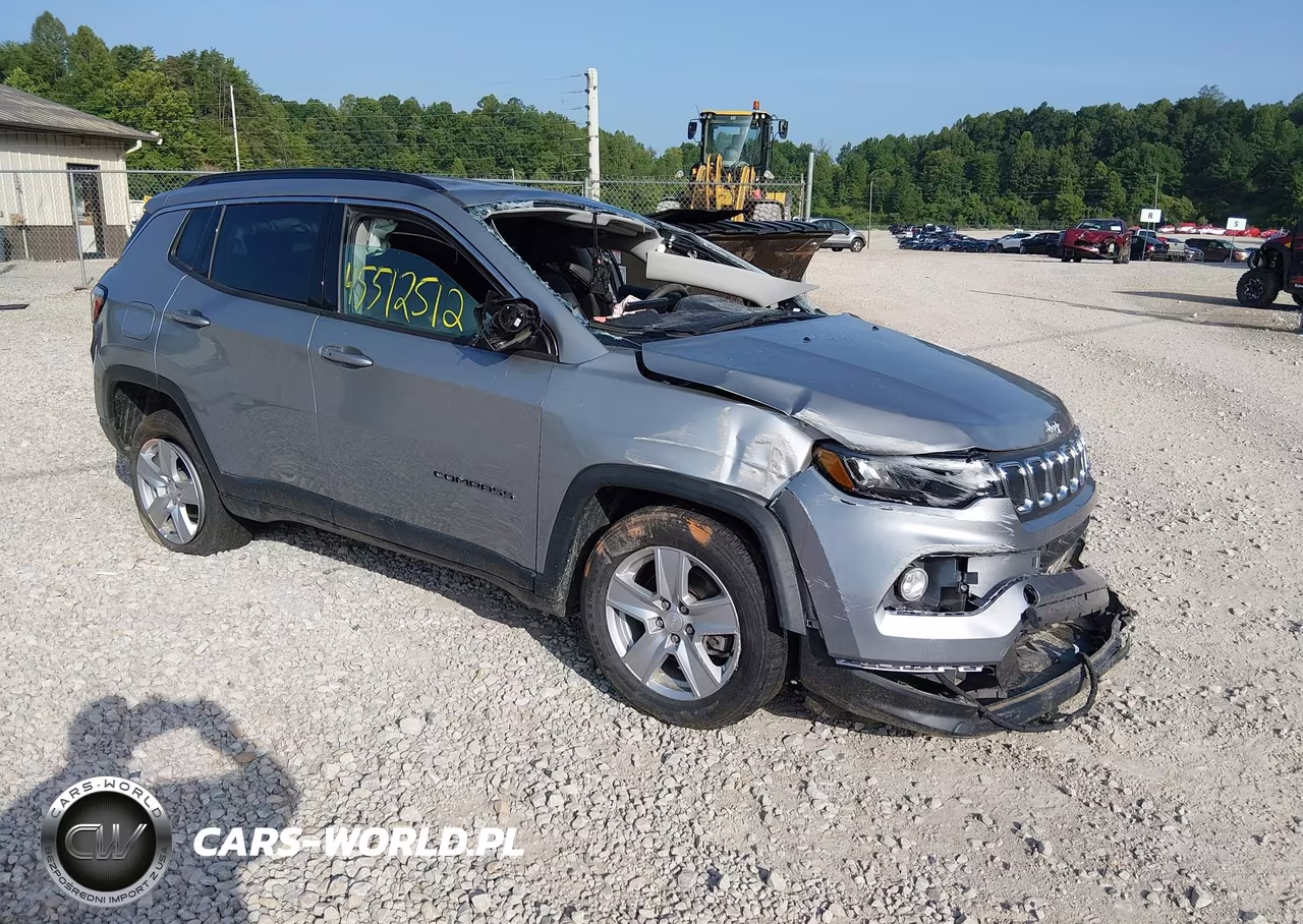 2022 Jeep Compass Latitude 4X4 – zdjęcie 1 z 17