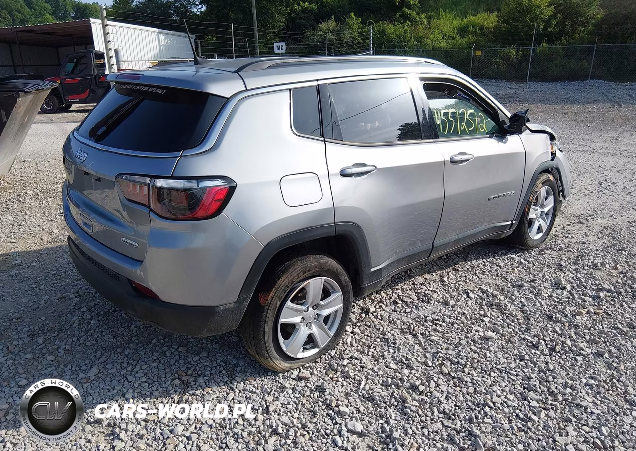 2022 Jeep Compass Latitude 4X4 VIN:3C4NJDBB6NT207611 - 4