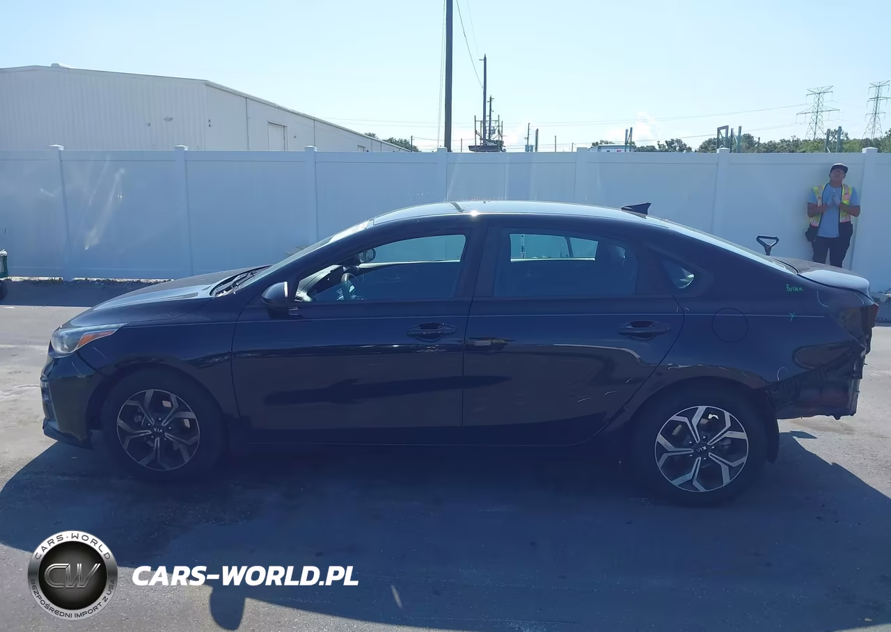 2019 Kia Forte Lxs VIN:3KPF24ADXKE057586 - 15