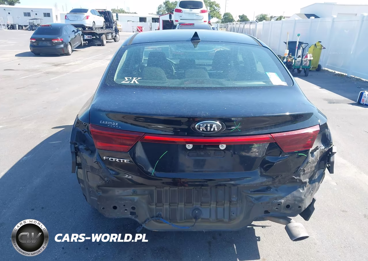 2019 Kia Forte Lxs VIN:3KPF24ADXKE057586 - 17