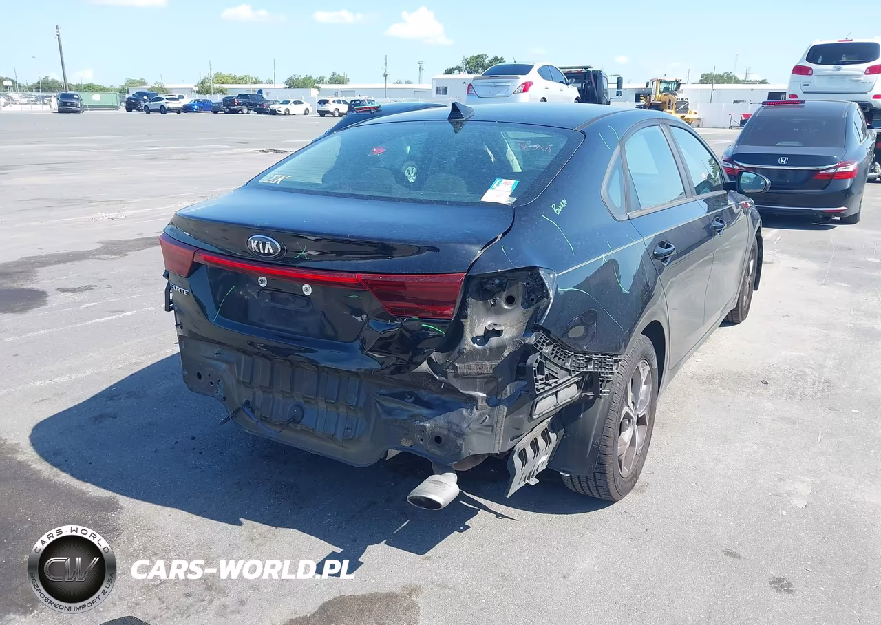 2019 Kia Forte Lxs VIN:3KPF24ADXKE057586 - 4