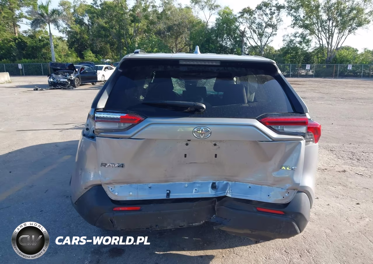 2020 Toyota Rav4 Xle VIN:JTMW1RFVXLD045944 - 17