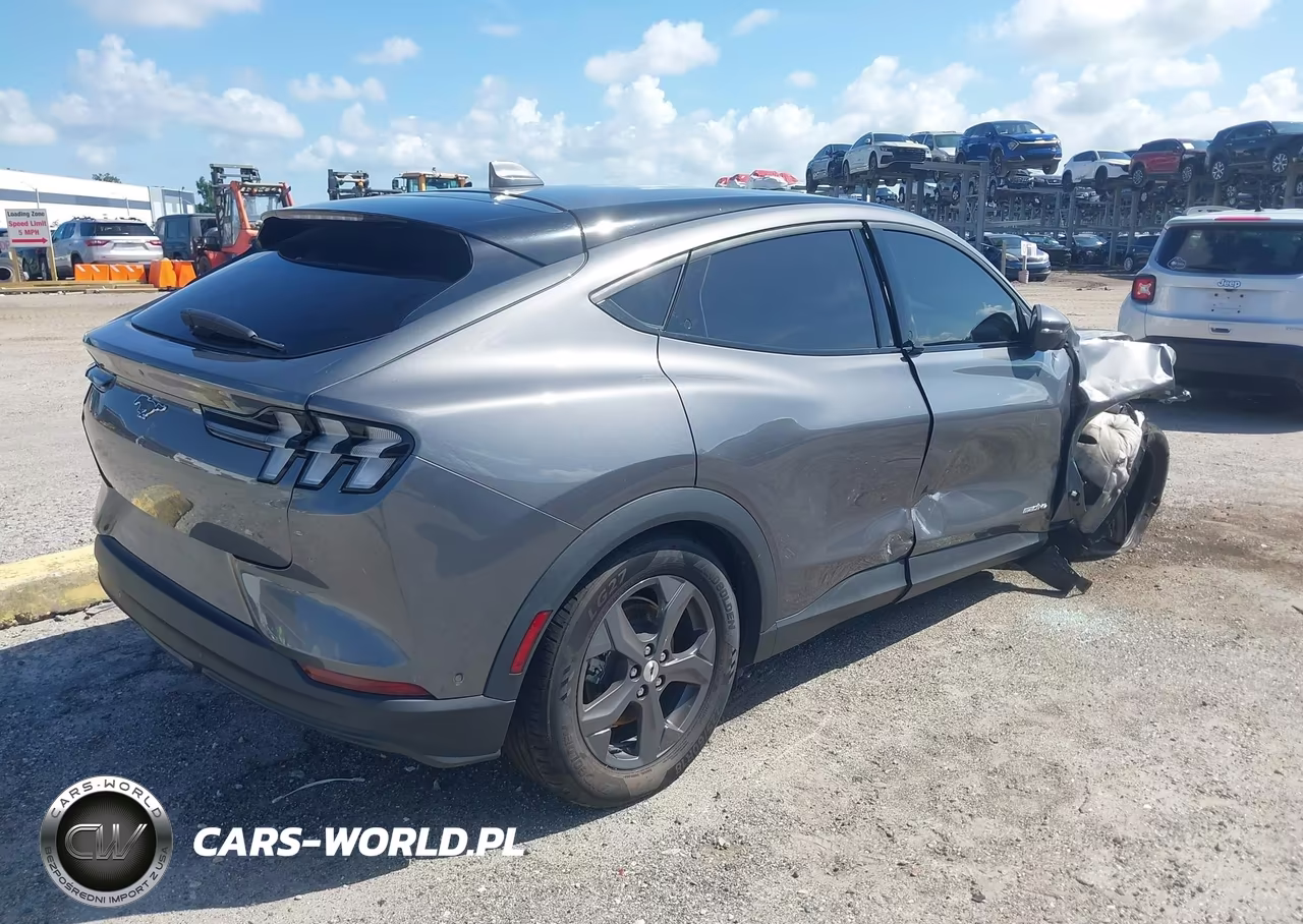 2021 Ford Mustang Mach-E Select VIN:3FMTK1SS4MMA34825 - 4